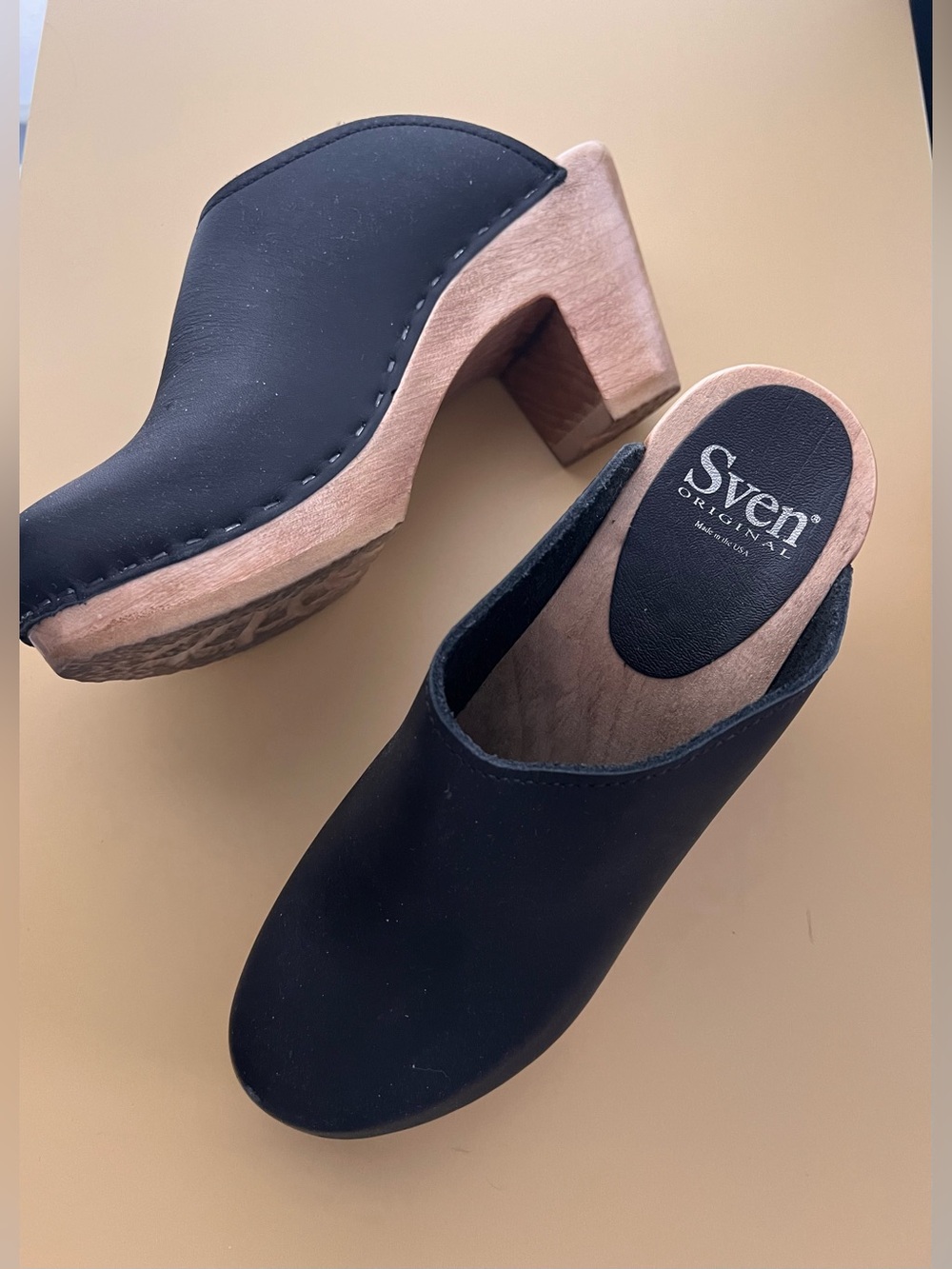 SVEN black slip on clogs leather high heeled sz 37 6.5 7